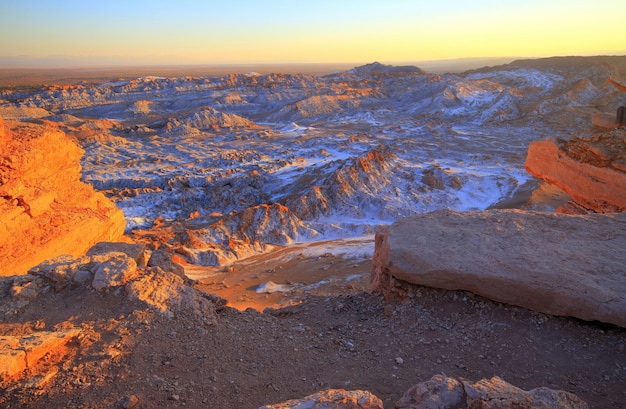 valle del luna valle de la luna en atacama chile