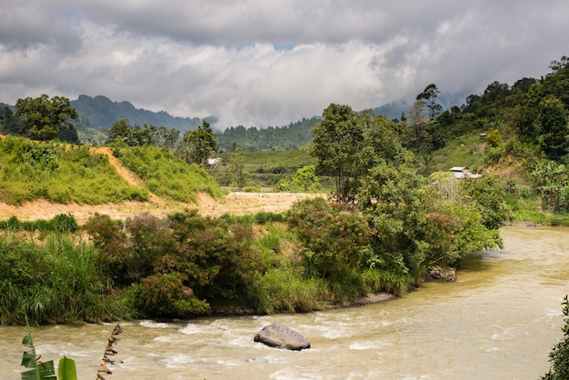 Valle de Mamasa en Sulawesi Indonesia