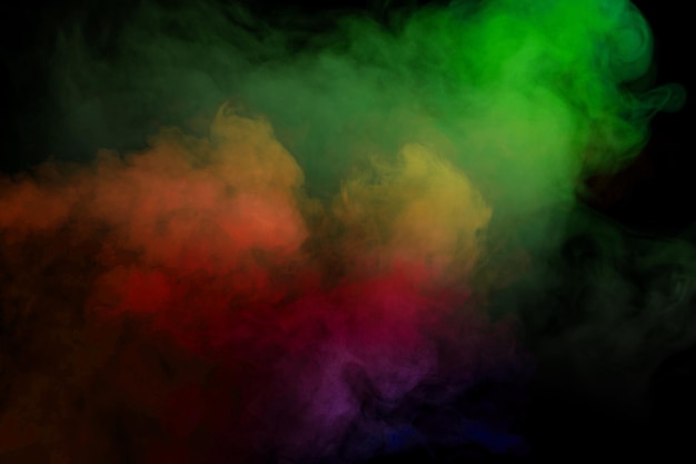 Vapor verde y blanco sobre fondo negro Copiar espacio