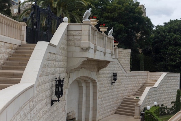 Varanda no templo bahai haifa