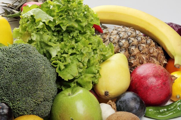 Várias frutas e legumes