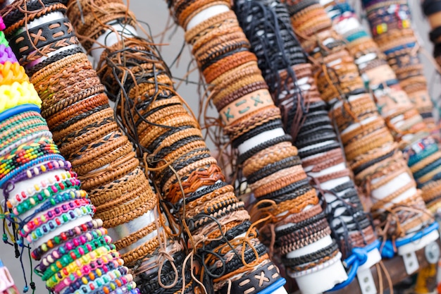 Várias pulseiras