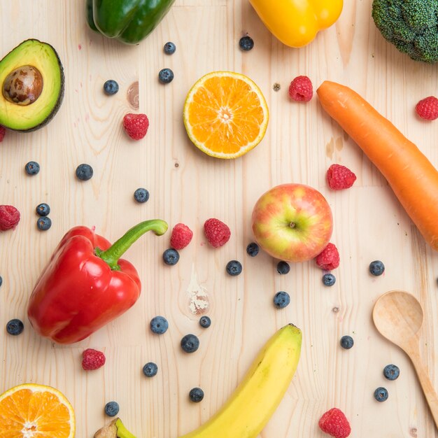 Variedad de verduras y frutas