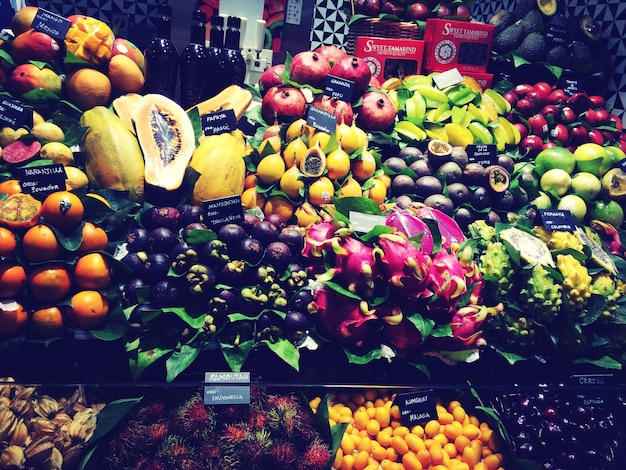 Variedade de alimentos para venda