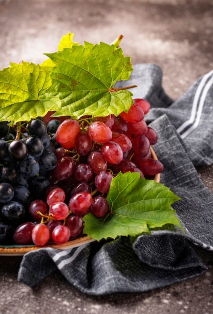 Foto variedade de diferentes tipos de uvas