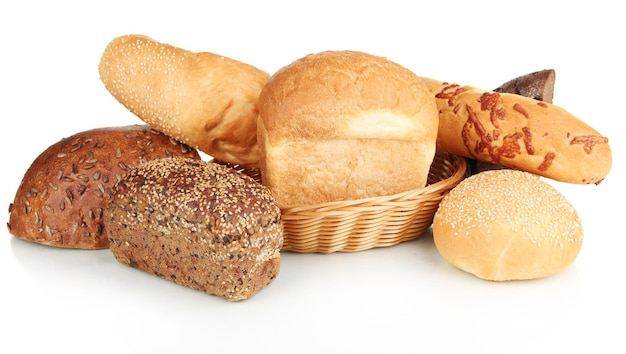 Variedade de pão isolado em branco
