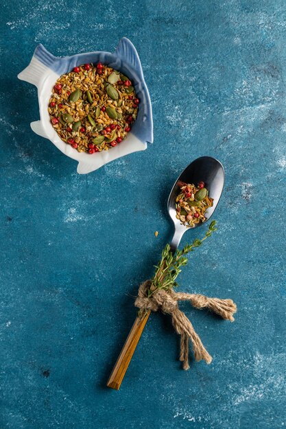 Variedade de vegetais crus comida saudável salada grega receita de páscoa lanche festivo