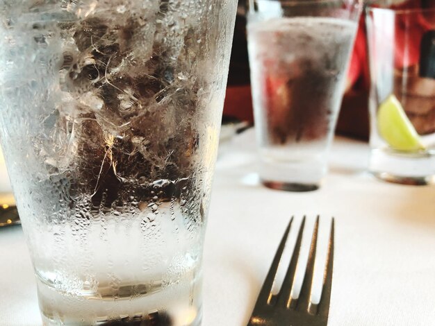 Foto vaso de agua helada