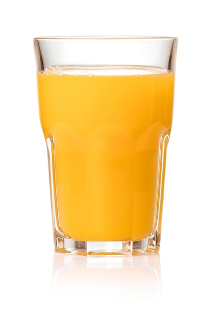 Vaso de jugo de naranja fresco