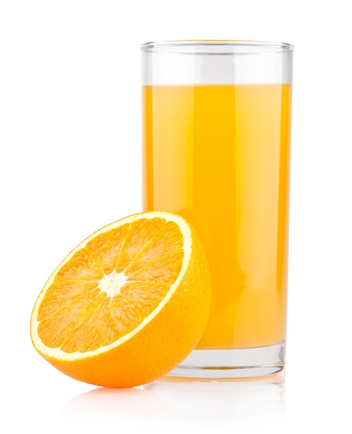 Un vaso de jugo de naranja