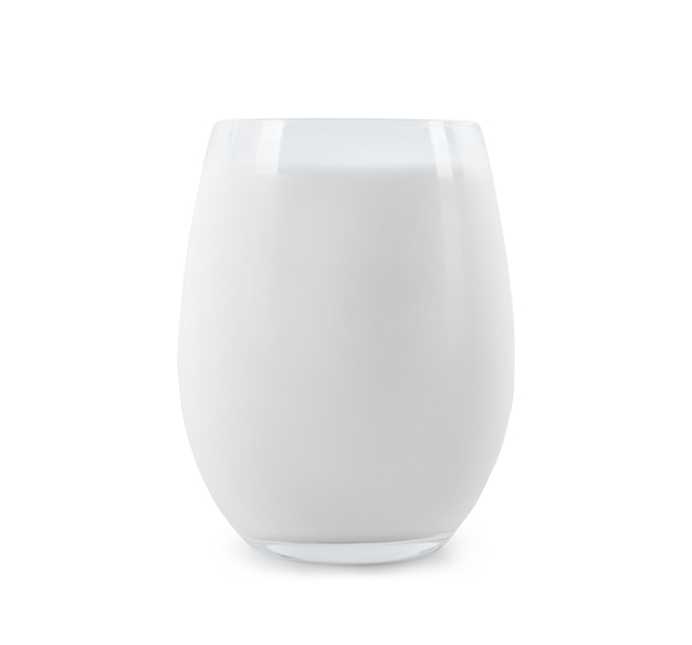 Vaso de leche aislado en blanco