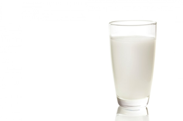 Foto vaso de leche aislado