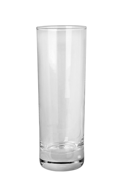 Vaso vacío aislado sobre fondo blanco.