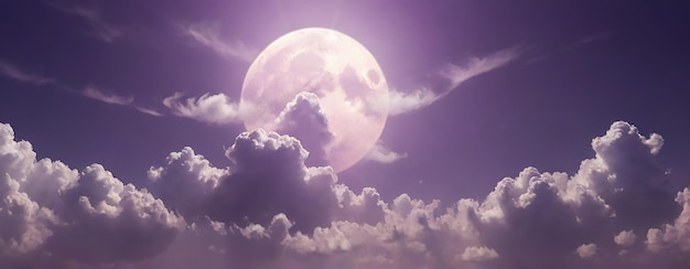 se ve una luna llena en el cielo