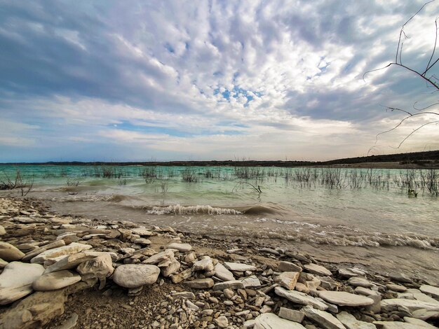 Vega Baja del Segura Embalse o pantano de la Pedrera un lago azul turquesa