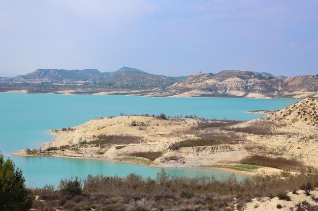 Foto vega baja del segura embalse de la pedrera un lago azul turquesa