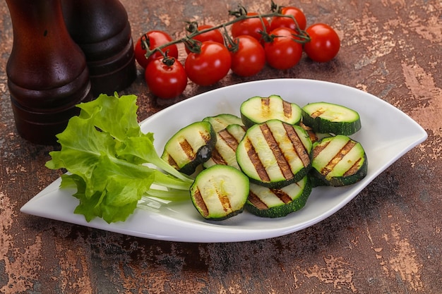 Vegane Küche gegrillte Zucchini