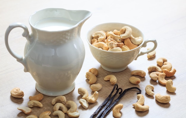 Vegane Milch aus Cashewnüssen