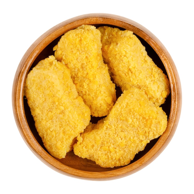 Vegane Nuggets in einer Holzschale