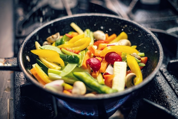 Vegetais mistos recém-preparados