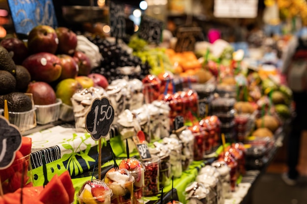 Foto vegetais para venda nas barracas do mercado