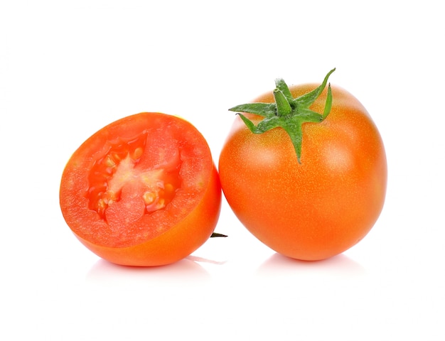 Vegetal de tomate isolado no fundo branco