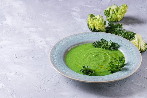 Vegetarische Brokkolisuppe