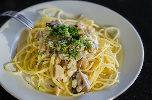 Vegetarische Pasta mit Pilzen