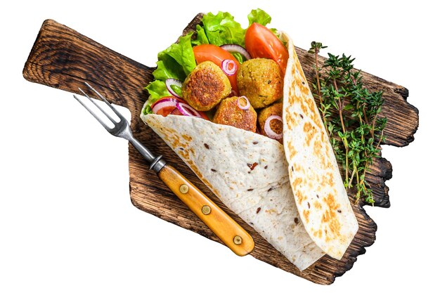 Foto vegetarische tortilla-wrap mit falafel und frischem salat veganen tacos isoliert auf weißem hintergrund top-view