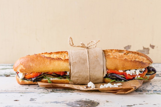 Foto vegetarisches baguettesandwich