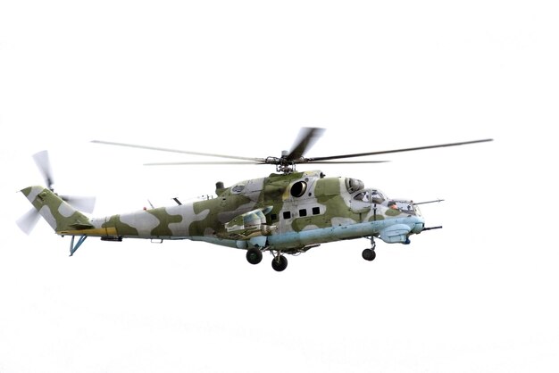 vehículo de enfoque avión avión militar fondo blanco vehículo militar sin humanos camuflaje