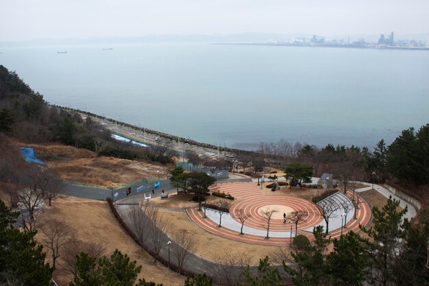 Veja a paisagem do parque do jardim do nascer do sol de Hwanho e a paisagem marítima de Pohang caminhada espacial para o povo coreano e visita de viagem ao viajante estrangeiro em Gyeongsangbuk do em 18 de fevereiro de 2023 North Gyeongsang Coreia do Sul