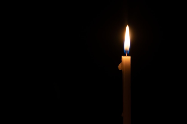 Velas com foco suave Luz na noite escura