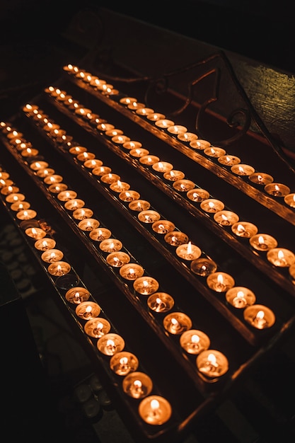 Velas en la iglesia