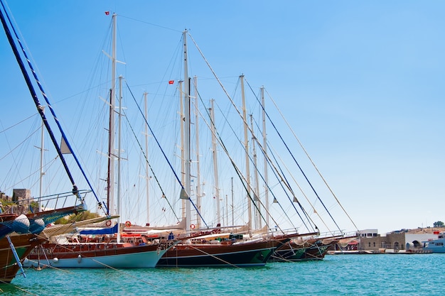 Veleros en el puerto