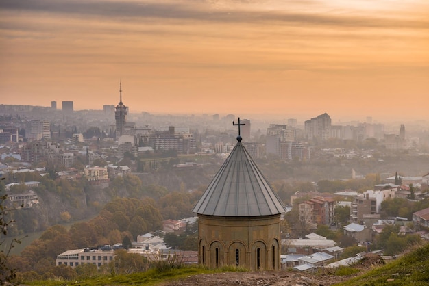 Velhas cúpulas de Tbilisi, Geórgia, vista de pássaro