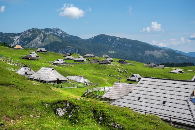 Velika Planina, Eslovênia. Bela paisagem na Eslovênia. Lugares famosos para férias.