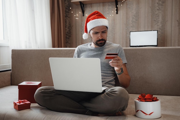 Vendas de compras on-line de Natal e promoções de descontos durante o Natal