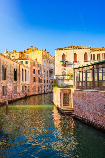 Venecia es un lugar hermoso en la tierra.