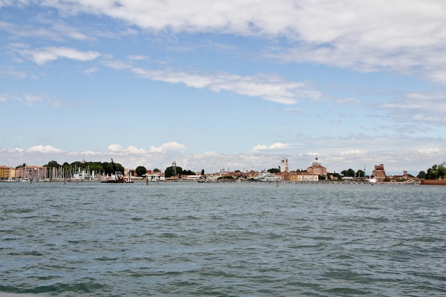 Venecia vista desde el lado de la laguna