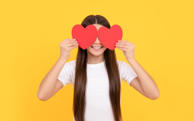 Venta de san valentín retrato de niño con corazón feliz día de san valentín sé mi san valentín