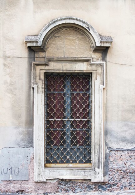 Ventana antigua siciliana