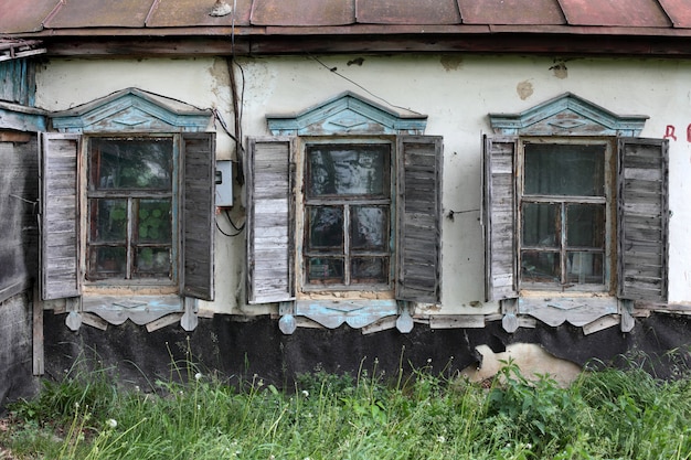 Ventana de una casa antigua.