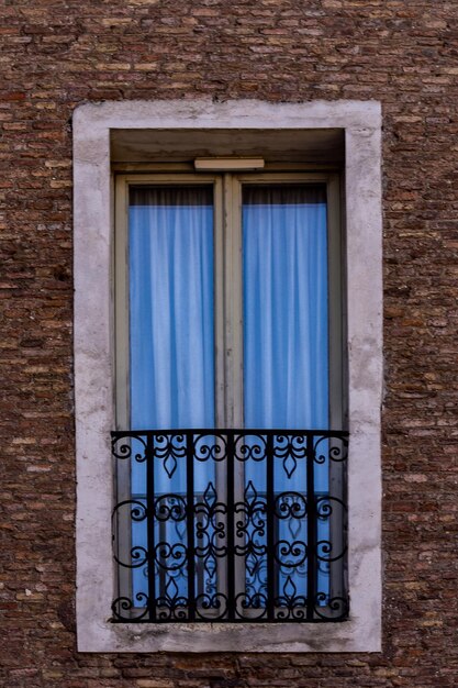 Foto la ventana de una casa foto