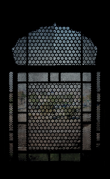 Foto ventana dentro de la mezquita badshahi