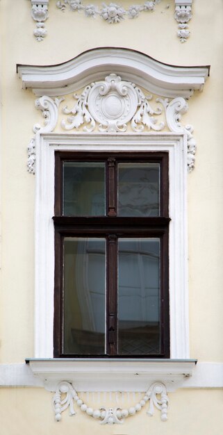 Ventana del edificio en Timisoara, Rumania