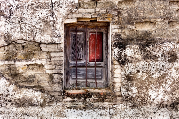 Ventana de madera vieja