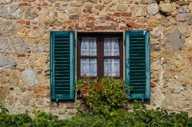 Ventana en Monteriggioni