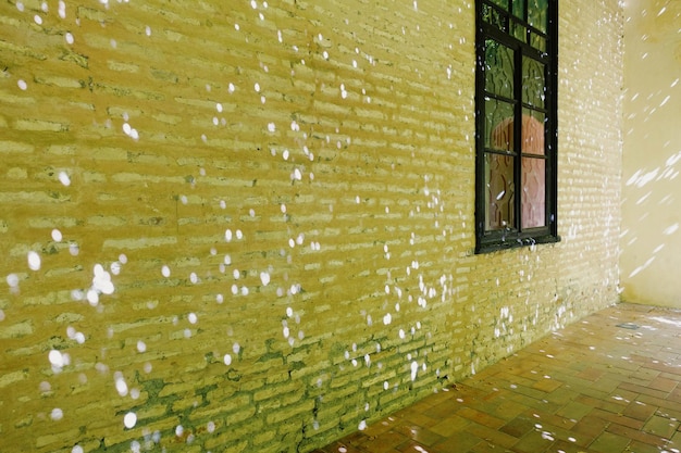 Foto ventana en la pared de un edificio