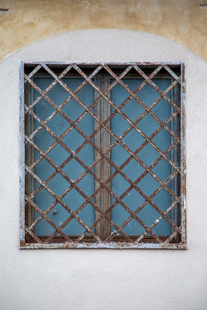 Ventana sicliana antigua